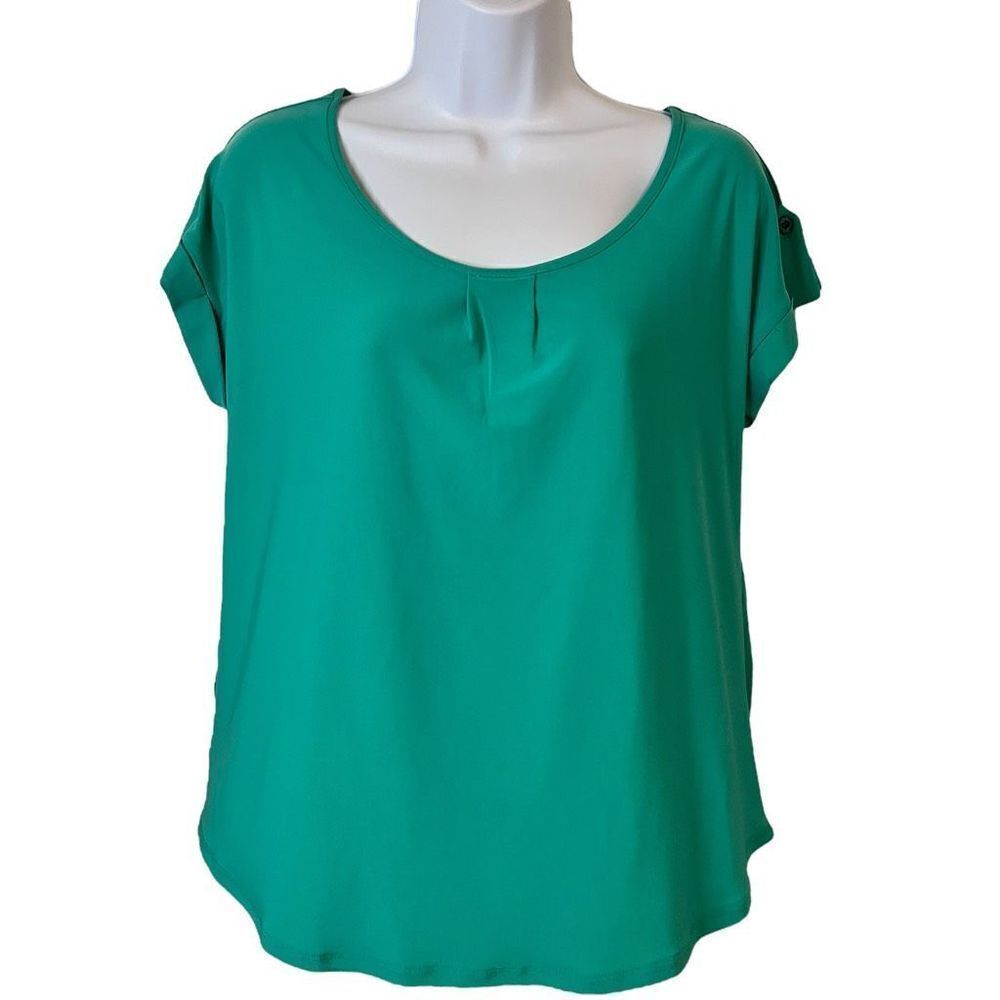 Sweet Wanderer Women's Green Round Neck Tab Sleeve Short Sleeve Top‎ Size Medium